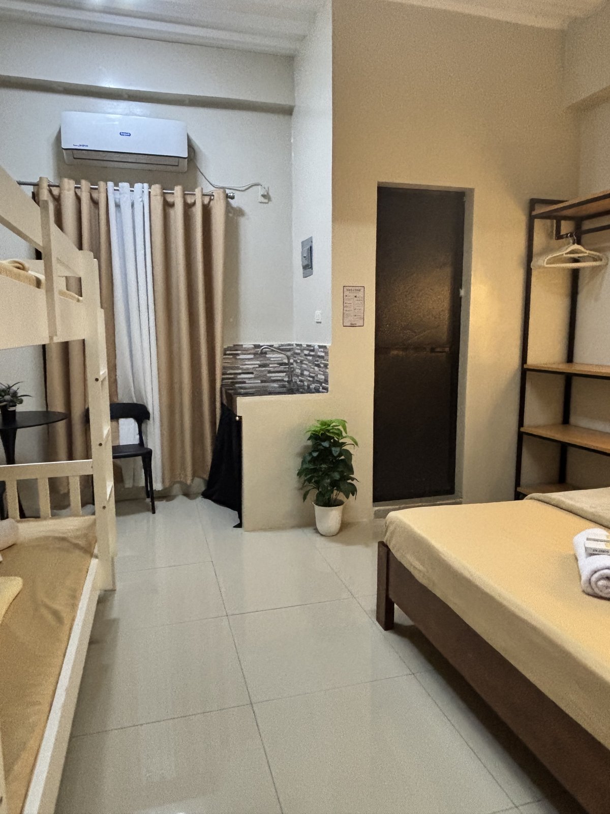 B1 Family Room